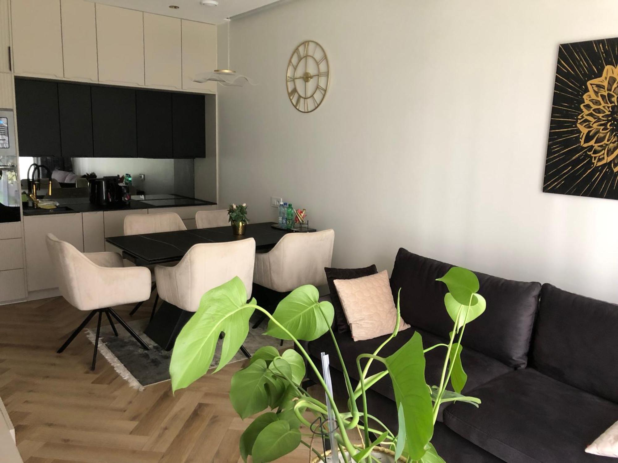 Komfortowe Apartamenty Kielce Klonowa ,Ogrodek, Garaz Podziemny, Samodzielne Wejscie Na Kod 24H Exterior foto